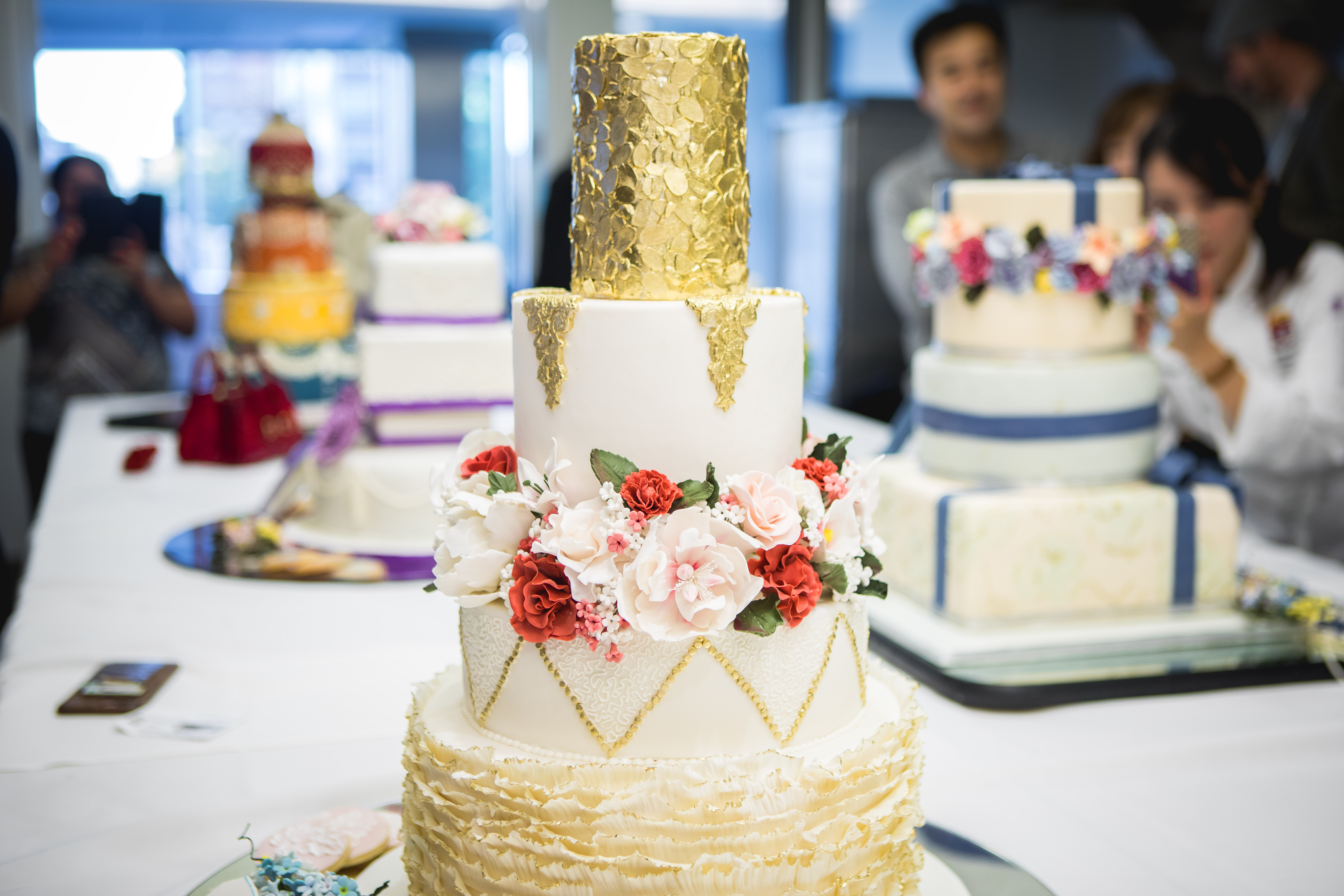 Pursue Your Dream Career in Cake Decorating | Institute of ...