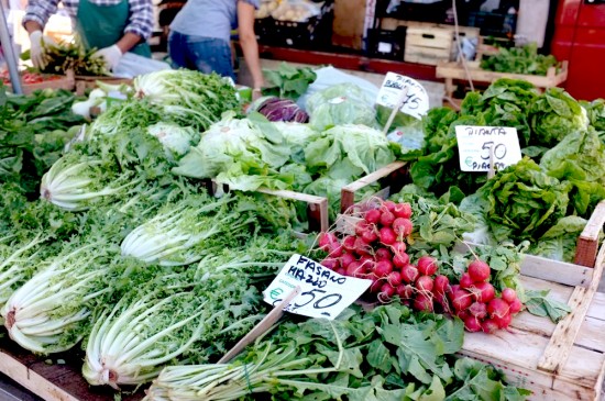 Chiccory and radish, on sale in a Puglian greenmarket