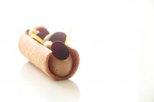 Michael Laiskonis - Food Trends - Presentation - Cylindrical Pastry Shell