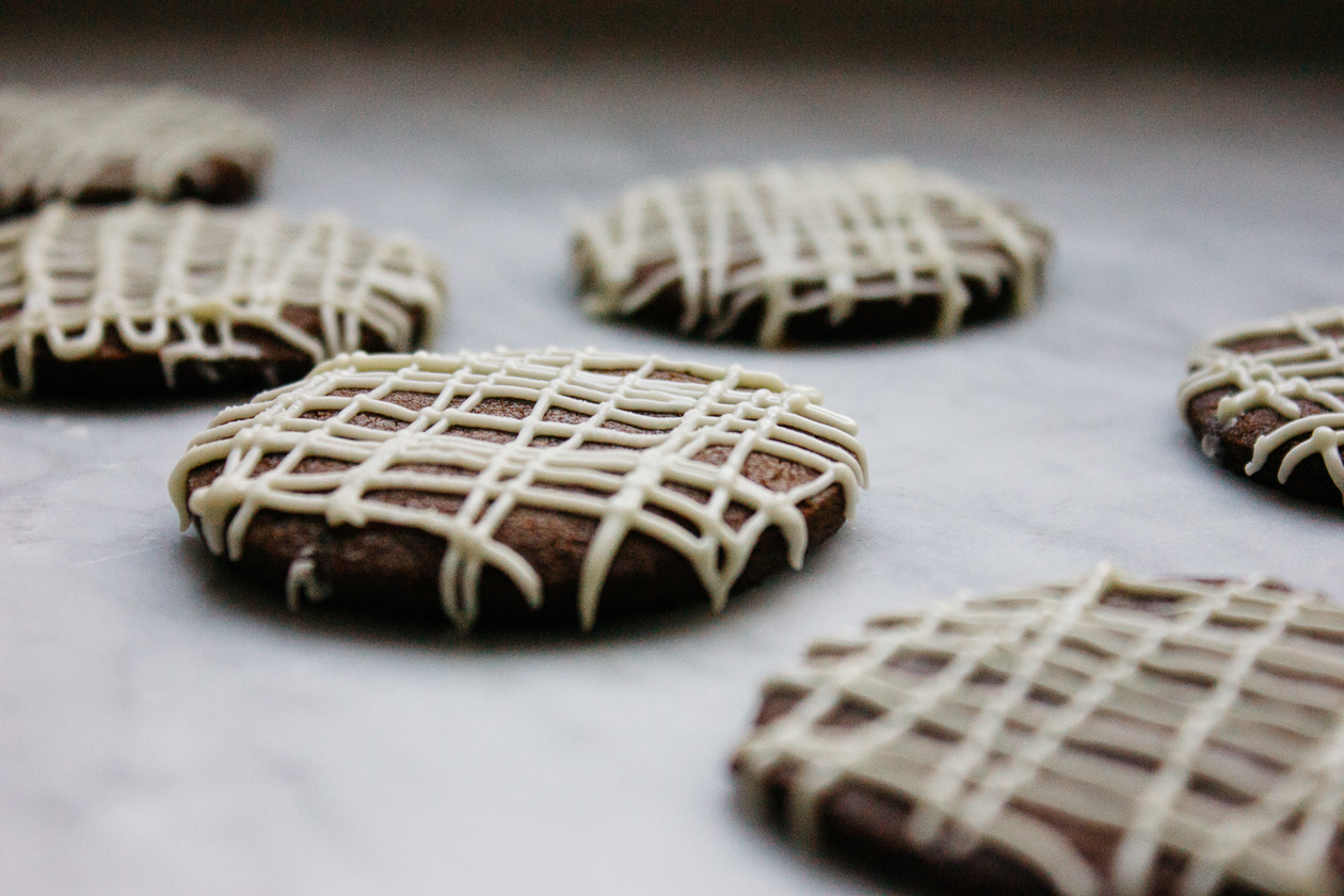 british chocolate biscuits with white chocolate