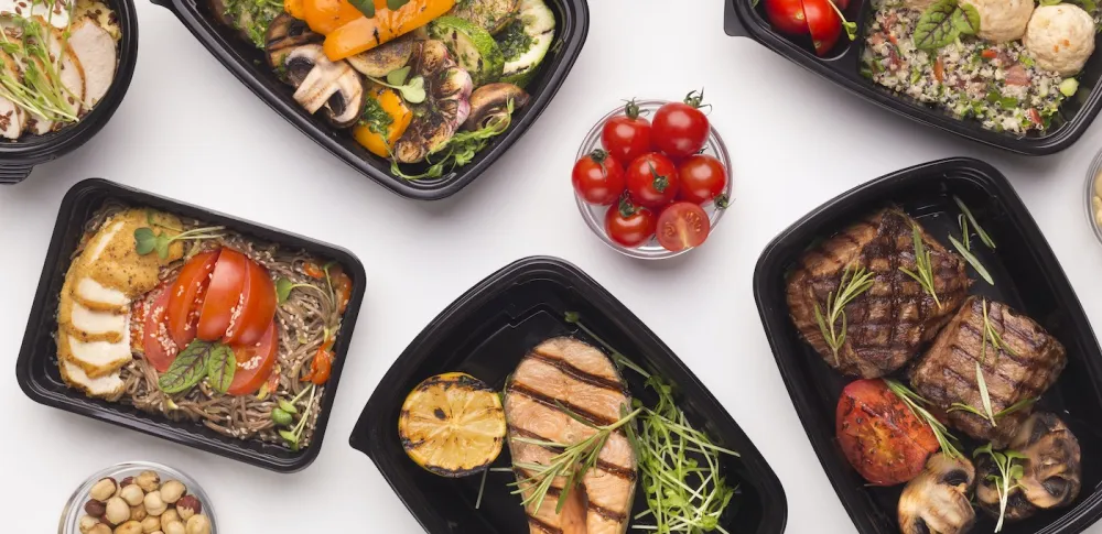 Takeout containers with food