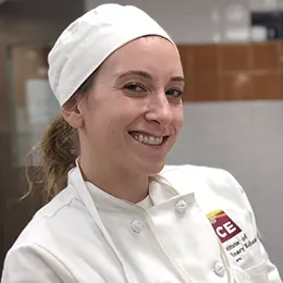 Victoria Eisenstadt studied Pastry & Baking Arts at ICE Los Angeles