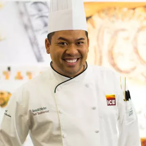 Chef-Instructor Arnold Myint 