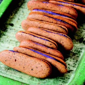 Chai Langues-de-Chat with Blueberry Cream Filling