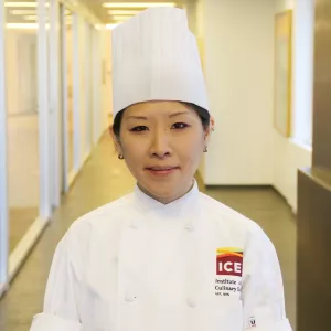 Chef Natsume Aoi