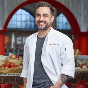ICE alum David Viana will compete on "Top Chef" season 16.