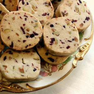 cranberry pistachio shortbread cookies
