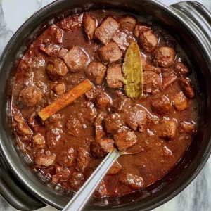 beef vindaloo curry