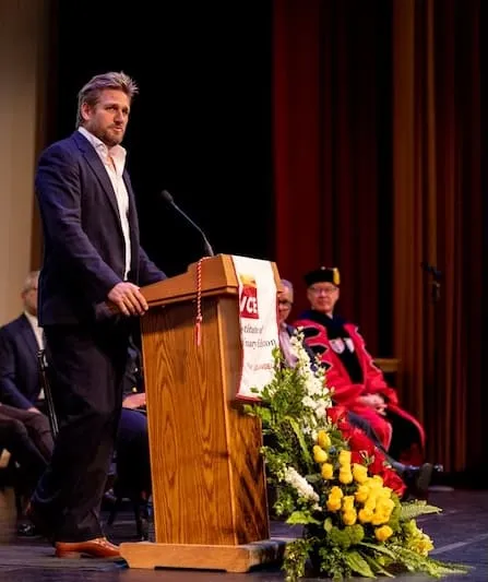 chef curtis stone speaks at culinary school graduation