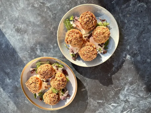 Fermented Honey Ginger Peach Halves in a bowl. 