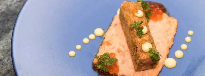 Sous vide smoked salmon in brioche recipe